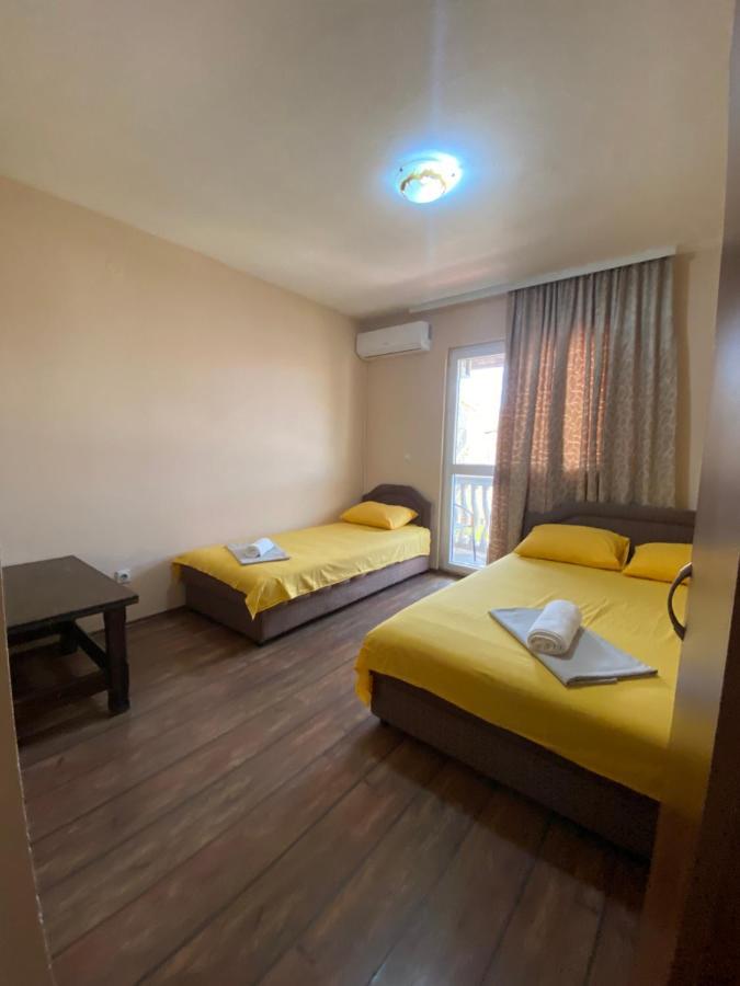 Apartments And Rooms Grande Casa Bar Bagian luar foto